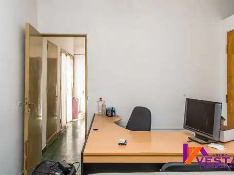 Casa 5 ambientes con 2 baños