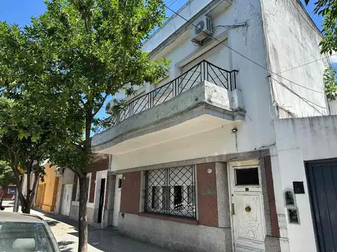 PH 3 AMBIENTES VENTA FLORESTA CON BALCON Y TERRAZA