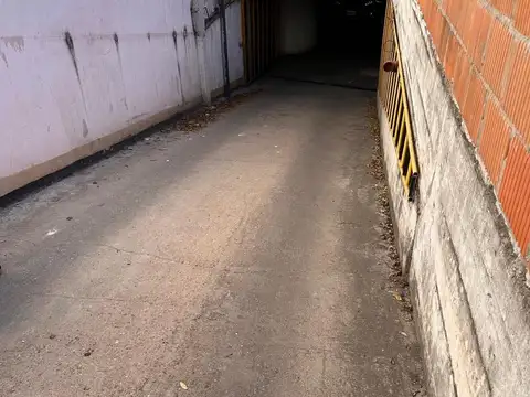 Cochera en  Tucumán y Corrientes