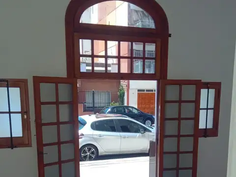 Depto Tipo Casa en Alquiler de 3 ambientes