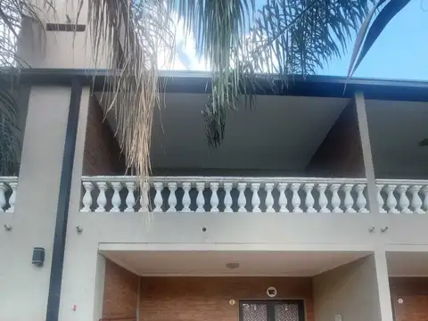 Calle Pública s/n 100