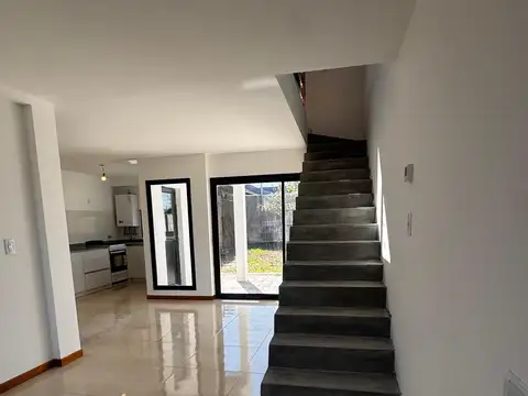 Casa en Venta en Los Pinares, USD 117.000