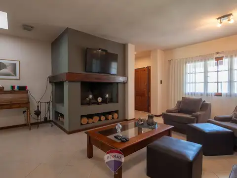 Casa en Venta 12 Ambientes Bº V. Belgrano Córdoba.