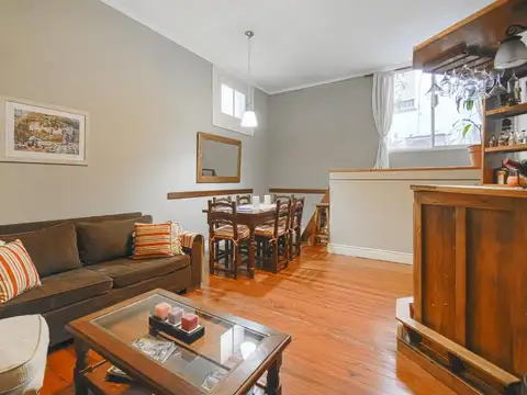 Depto Tipo Casa en Venta de 4 ambientes