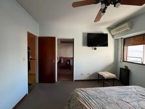 Departamento en Venta con 2 cocheras