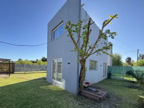 Duplex  en Venta en Villa Elisa