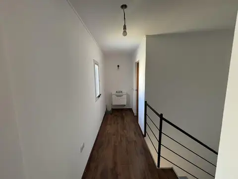 Depto Tipo Casa en Venta con 1 cocheras