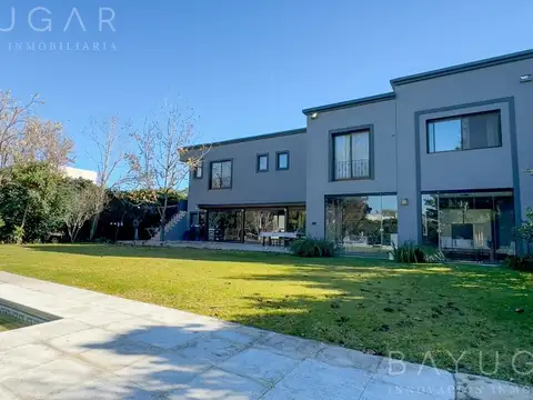 Casa en Venta de 8 dormitorios