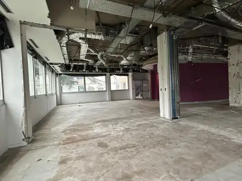 Oficina en Alquiler en Villa Lynch, USD 42.160