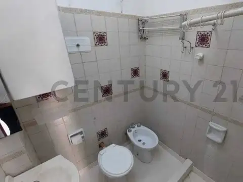 Avenida Almirante Brown 700, Piso 0