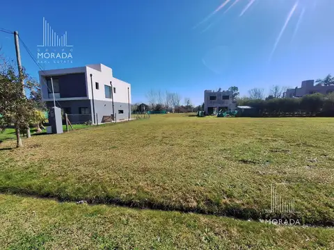 Lote en Las Brisas country club