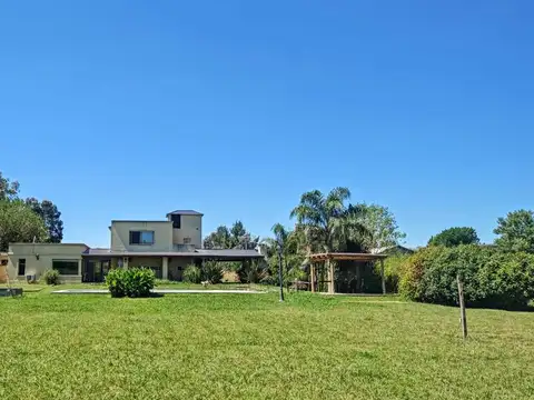 Casa en venta en Chacras del Ocho, al lado de Pilará
