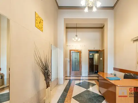 Av Roque Saenz Peña 900, Piso 1