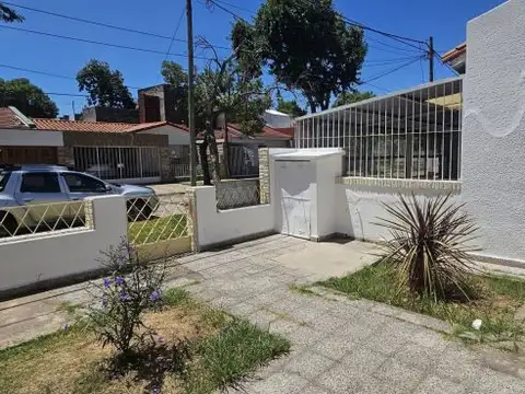 Casa en Alquiler en Jorge Cura, $ 120.000