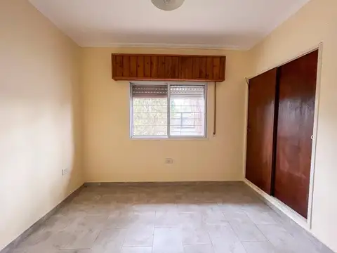 Depto Tipo Casa en Venta en Roldan, USD 55.000