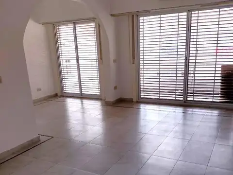 Departamento de 4 ambientes c/dep.