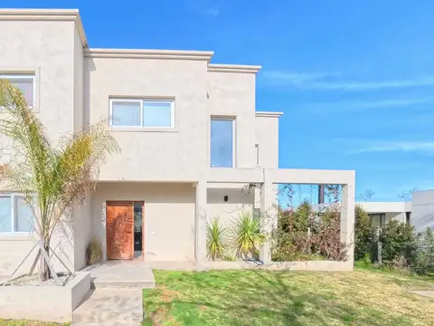 Casa en Venta Barrio Vistas - Puertos del Lago