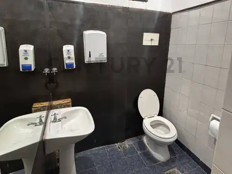 Oficina en Alquiler 110 años