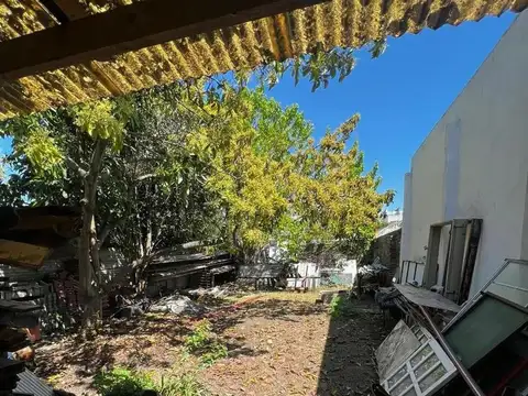 Galpon en Venta en Tolosa, USD 140.000