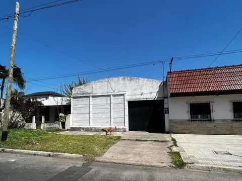 Galpon en Venta en Tolosa, USD 140.000