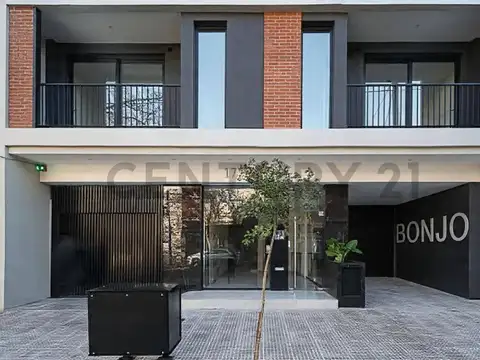 Semipiso dos ambientes al frente c/balcon edificio joven zona Aldrey