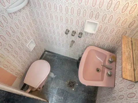 Casa 5 ambientes con 2 baños