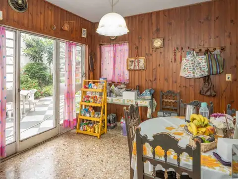 Casa en Venta con 1 cochera