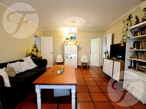 Casa 4 ambientes con 1 baño