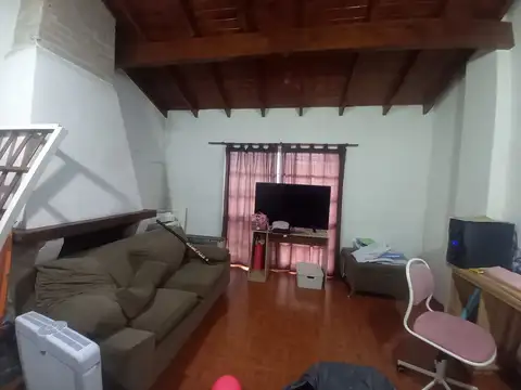 Casa - Alquiler - Argentina, San Miguel - Zapiola 935