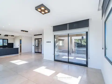 Casa en Venta en Mar Del Plata, USD 380.000