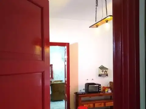 EXCELENTE CASA DE 4 AMBIENTES MULTIFAMILIAR EN VENTA - ITUZAINGO SUR