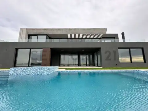 Casa en Venta de 5 dormitorios