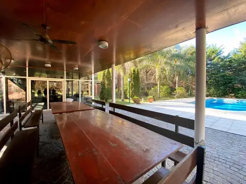 Casa en venta - 4 Dormitorios 4 Baños - Cocheras - 5.229Mts2 - Exaltación de la Cruz