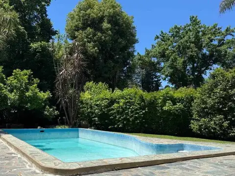 Casa en Venta con 1 cochera