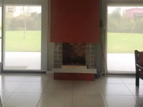 Casa en Venta en General Rodriguez, USD 239.900