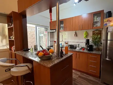 Depto Tipo Casa en Venta 60 años