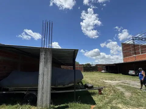 Calle 83 entre 6 y 7