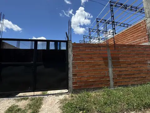 Calle 83 entre 6 y 7