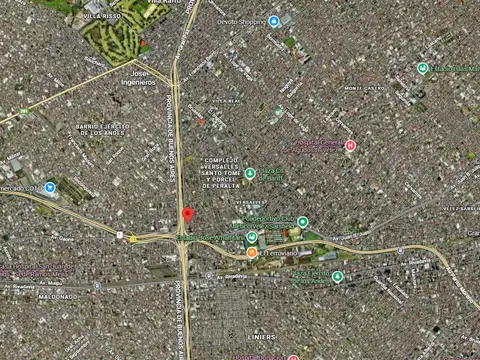 Pasaje Aguaribay e/ Avenida General Paz y Cuzco