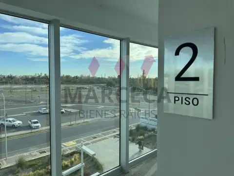 Oficina en Alquiler al Norte