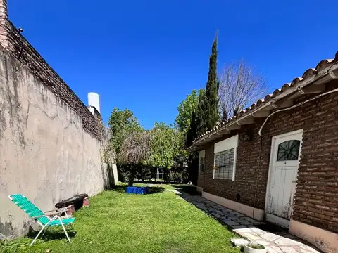 CASA 5 AMB EN LOMAS CON GRAN PATIO