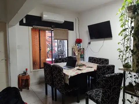 Depto Tipo Casa en Venta de 4 ambientes