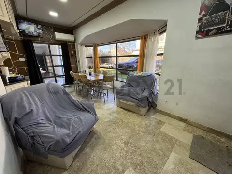 VENTA - CASA 5 AMB Y CASA 3 AMB EN UN MISMO LOTE - RAFAEL CASTILLO, LA MATANZA - ACEPTA PERMUTA O FI