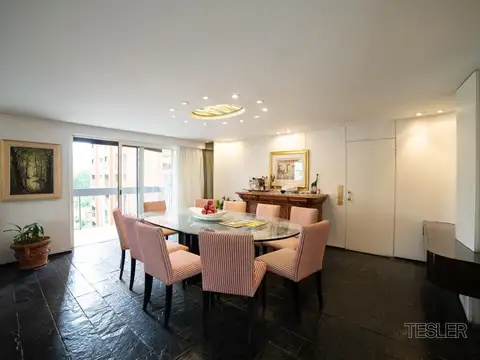 Departamento en Venta de 4 dormitorios