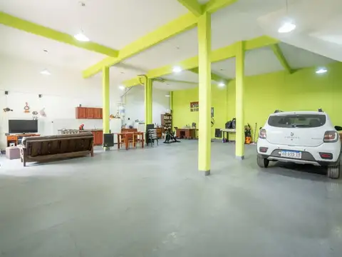 Casa 6 ambientes con 1 baño