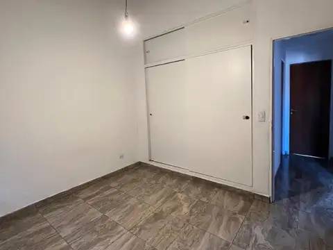 Depto Tipo Casa 4 ambientes con 2 baños