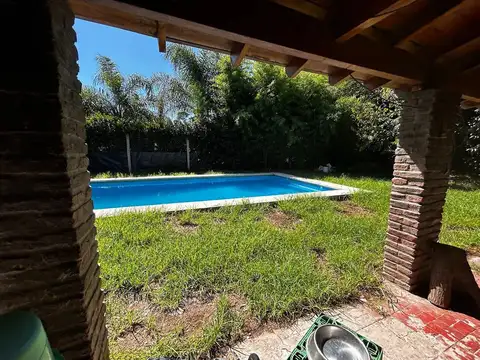 Casa 4 ambientes con 1 baño