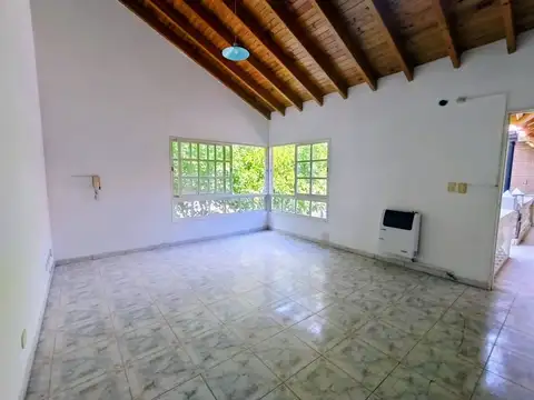 Depto Tipo Casa en Venta de 3 dormitorios