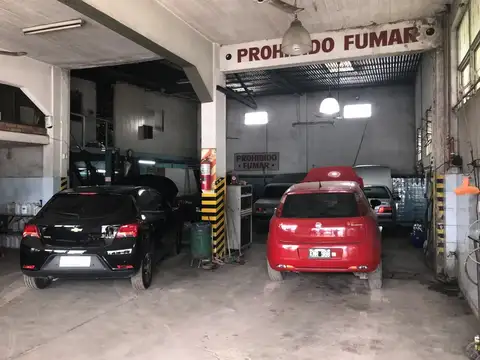 Galpon en Venta en Luis Guillon, USD 240.000