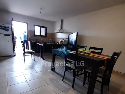 VENTA-CASA 2 DORM.- COLONIA CAROYA